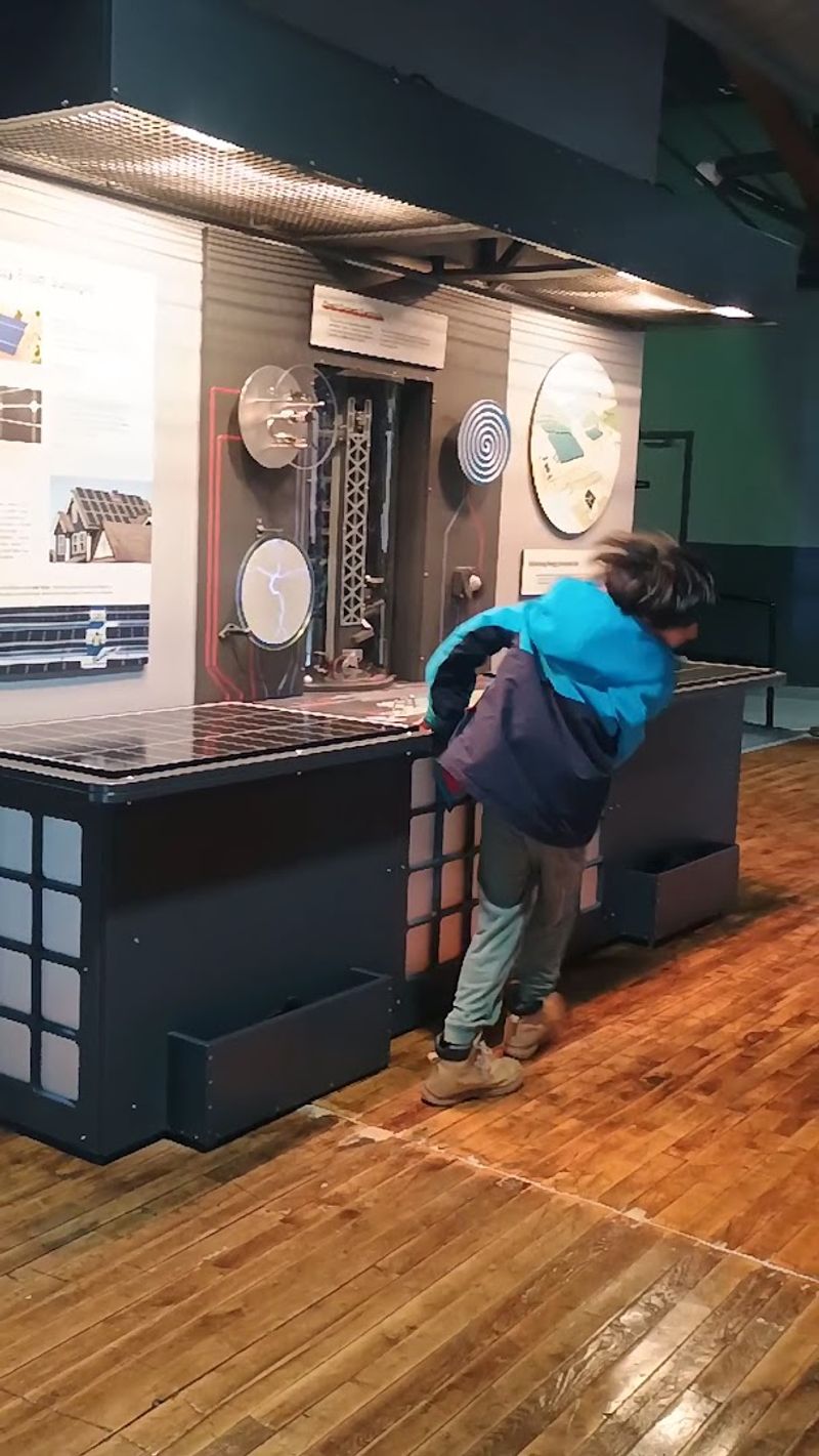 Light And Shadow Studio