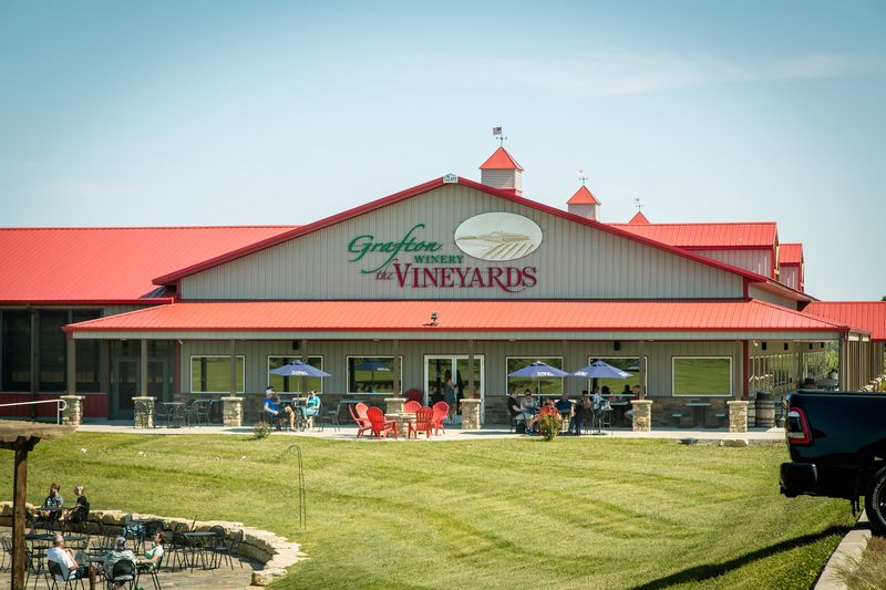 Build a Winery Circuit Beyond the Bluff
