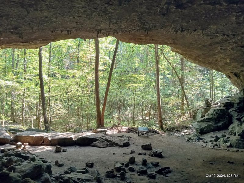 Indian Rockhouse, Yellville