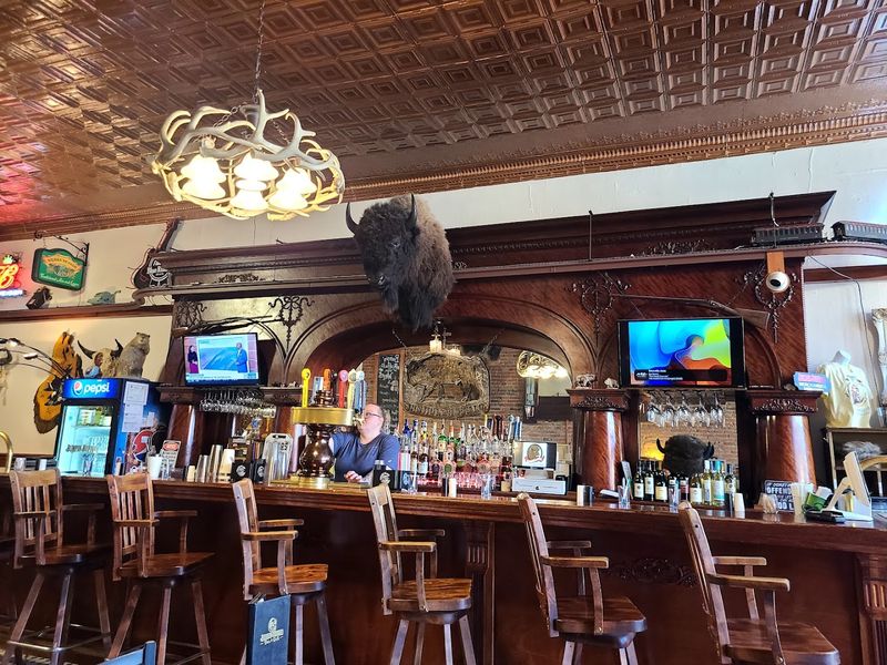 Bumpin' Buffalo Bar & Grill
