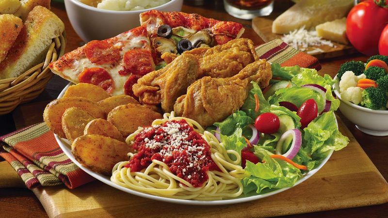 Bunch Of Lunch Buffet Piles The Plate High Bunch Of Lunch Buffet Piles The Plate High