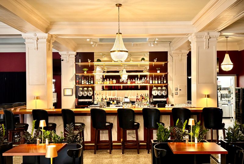 Farren's at the Inman – Champaign