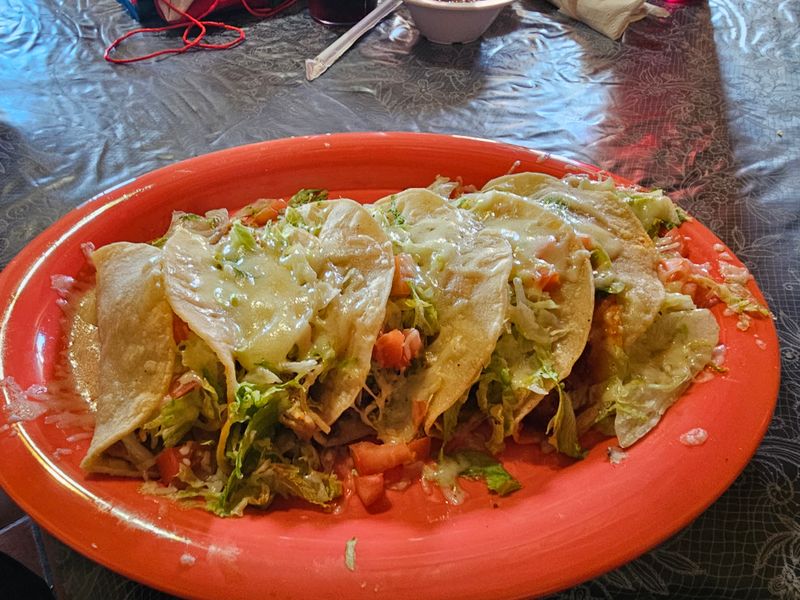 Chope’s Bar And Cafe, La Mesa