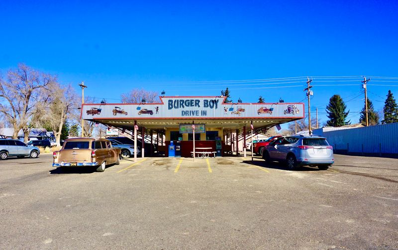 Burger Boy Drive In, Cortez