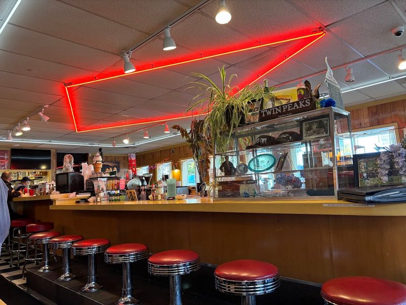 The Cozy Atmosphere That Keeps People Coming Back