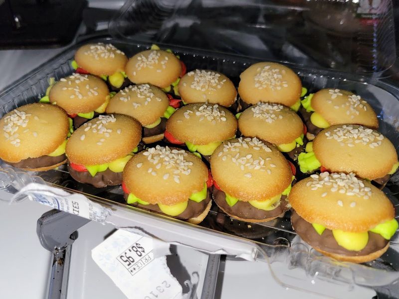 Burgers, Cheeseburgers, And A Surprisingly Solid Grill Game
