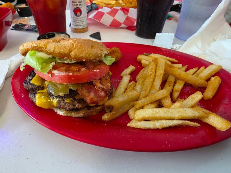 Burgers, Country Steak, And Homestyle Dinners Done Right