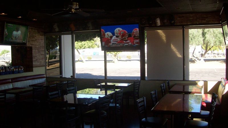 Burgers, Flatbreads, And Pizza For Every Kind Of Fan Burgers, Flatbreads, And Pizza For Every Kind Of Fan