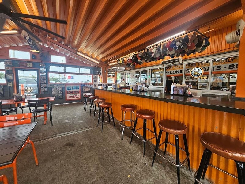 The Atmosphere: Retro Vibes With a Modern Twist