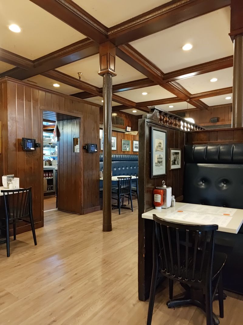 Vintage Atmosphere That Feels Like Home