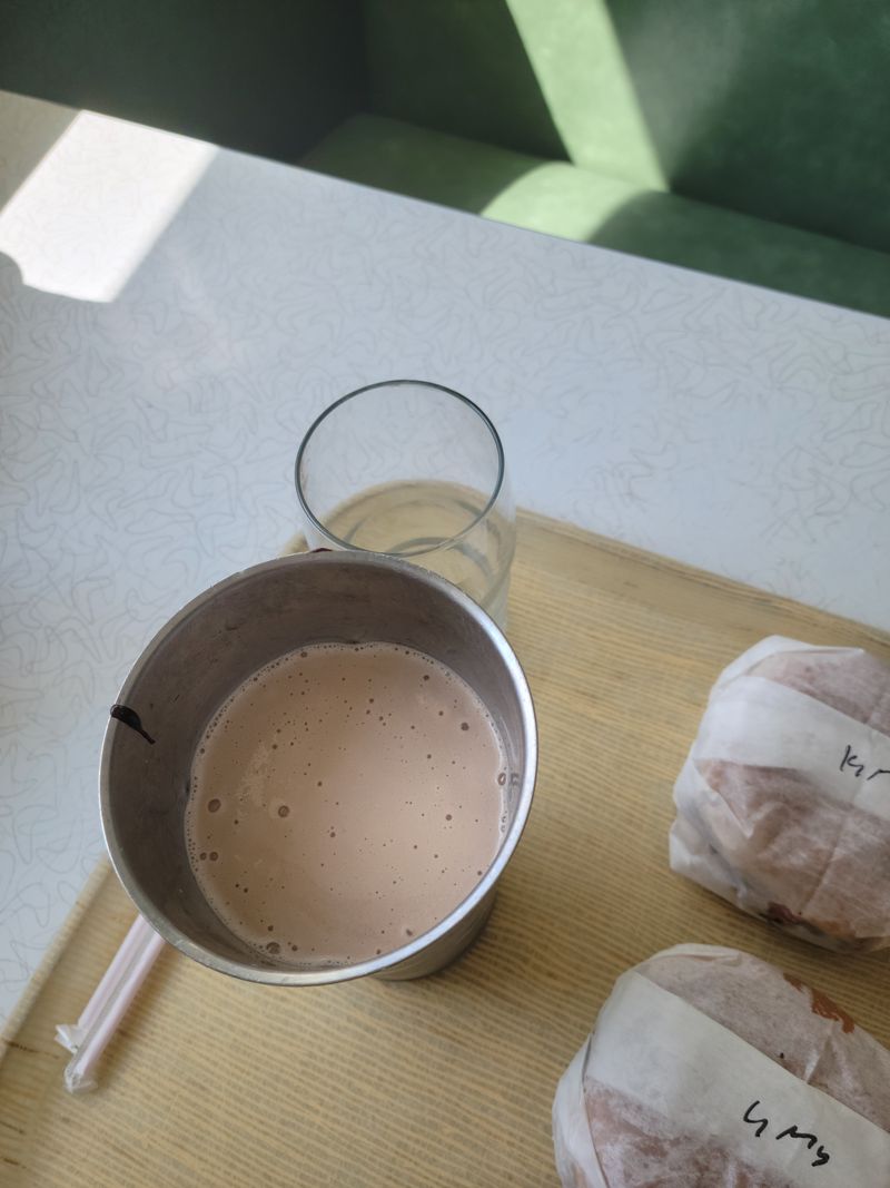 Milkshakes Served the Old-Fashioned Way