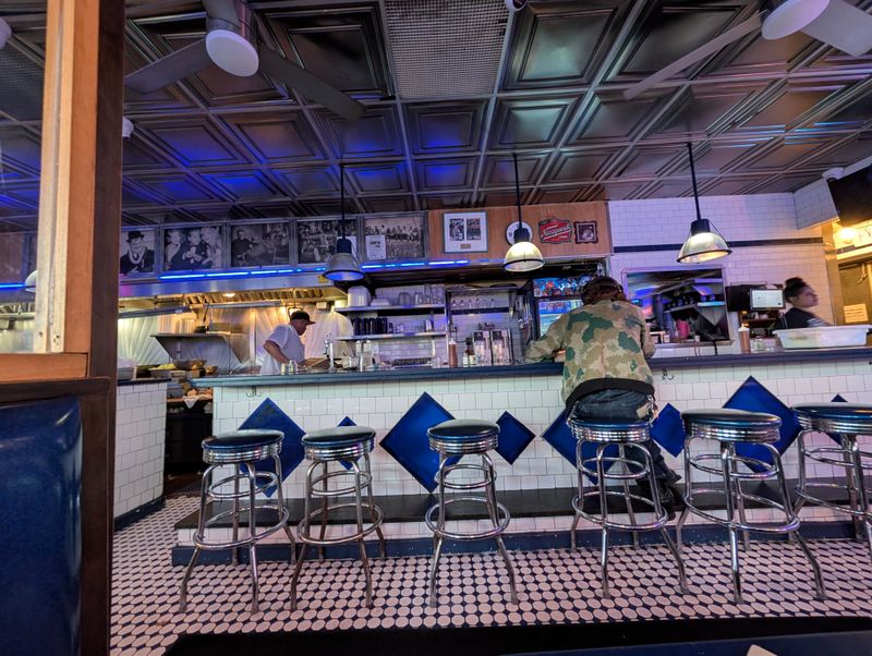 A Safe Haven for Night Owls and Insomniacs