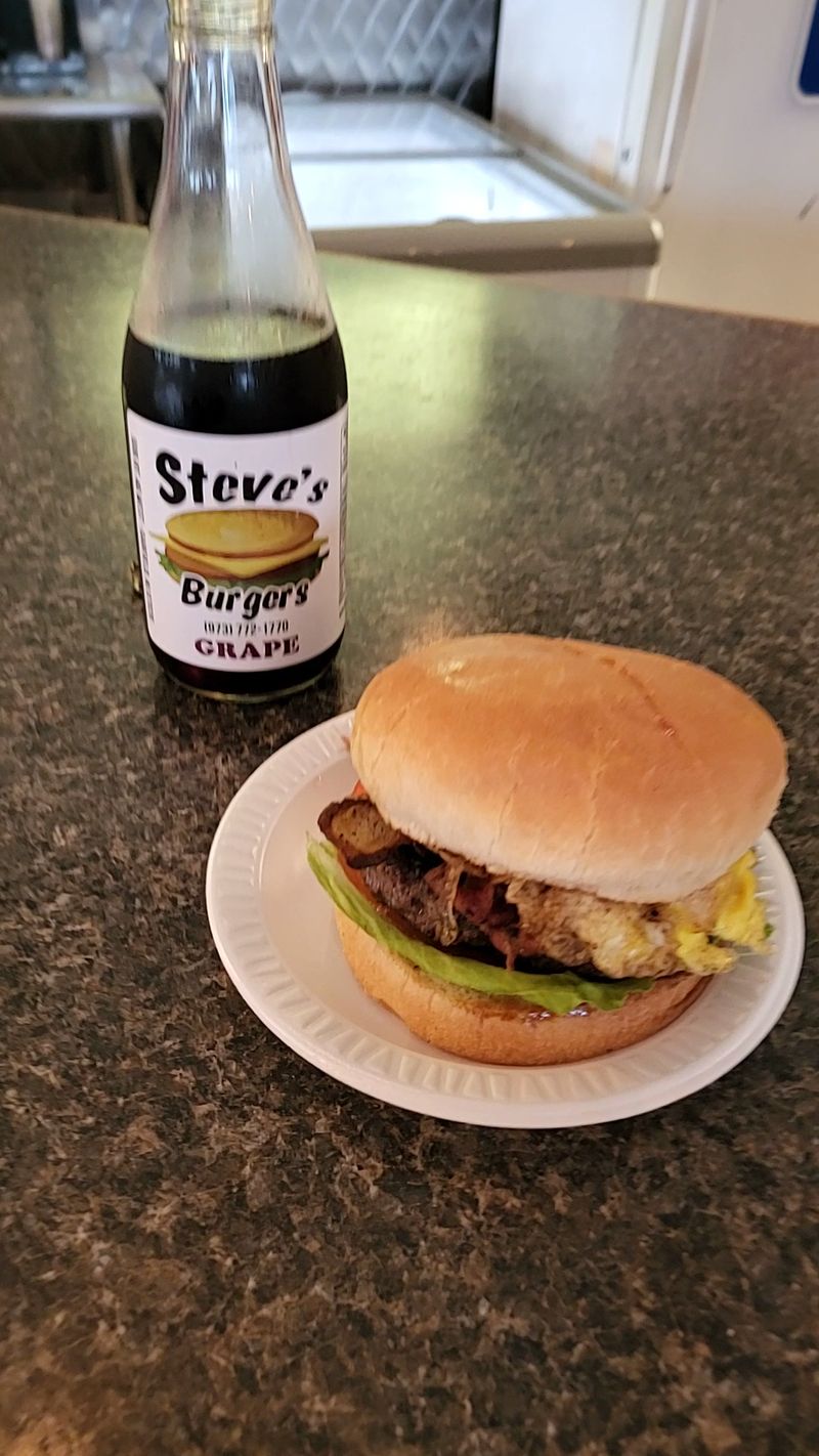 Steve’s Burgers, Garfield