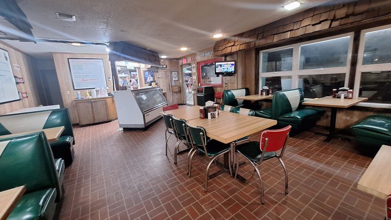 Burge's Hickory Smoked Turkeys And Hams, Lewisville