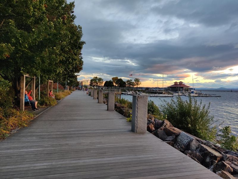 Burlington Greenway At Waterfront Park