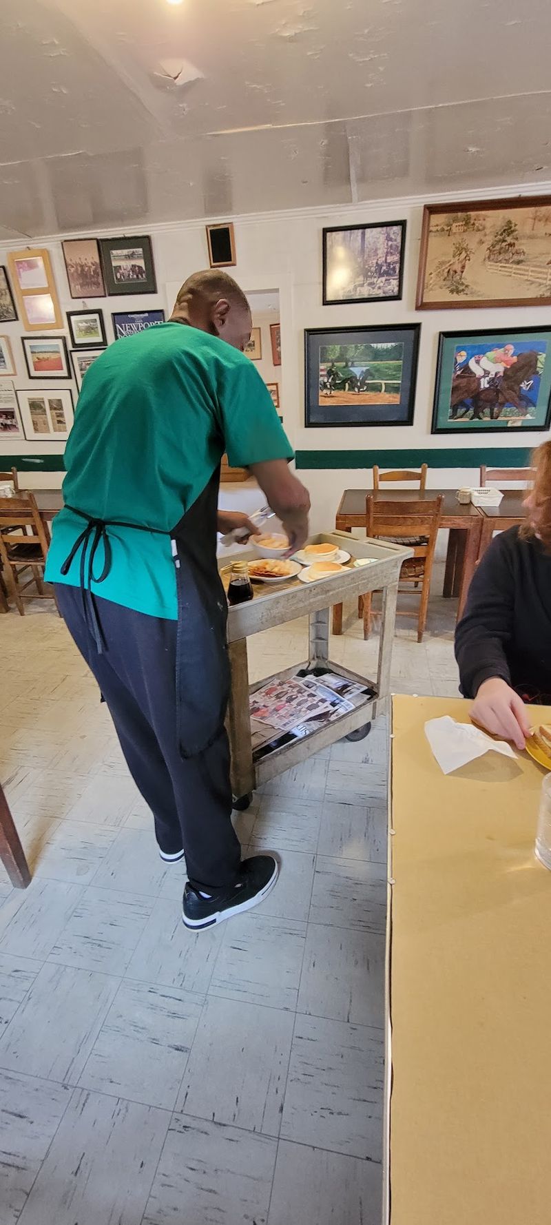 Bus Your Own Table And Feel Local