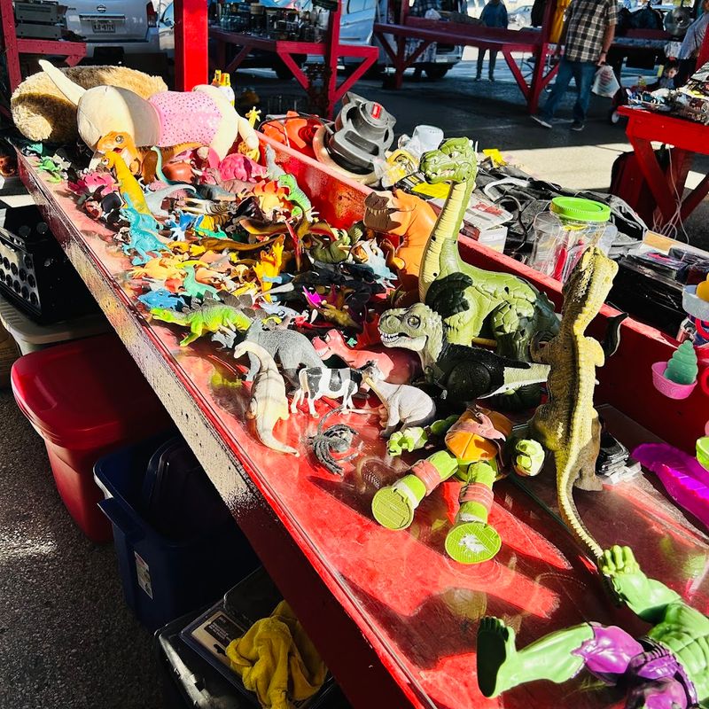 Bussey's Flea Market