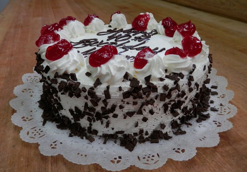 Custom Cakes That Go Way Beyond the Basics