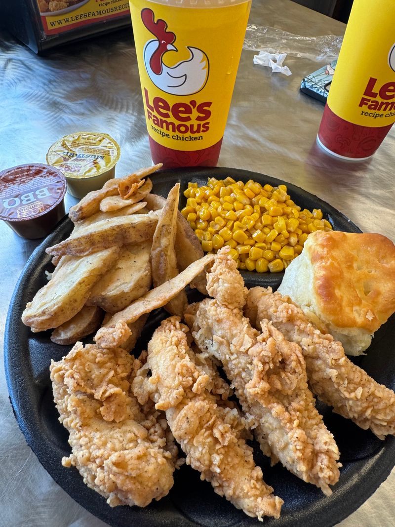 Lee's Famous Recipe Chicken – Richmond