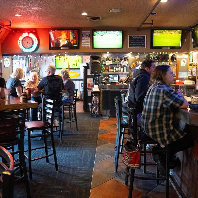 Buzz Inn Steakhouse — East Wenatchee Buzz Inn Steakhouse — East Wenatchee