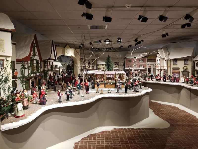 Byers' Choice Visitor Center