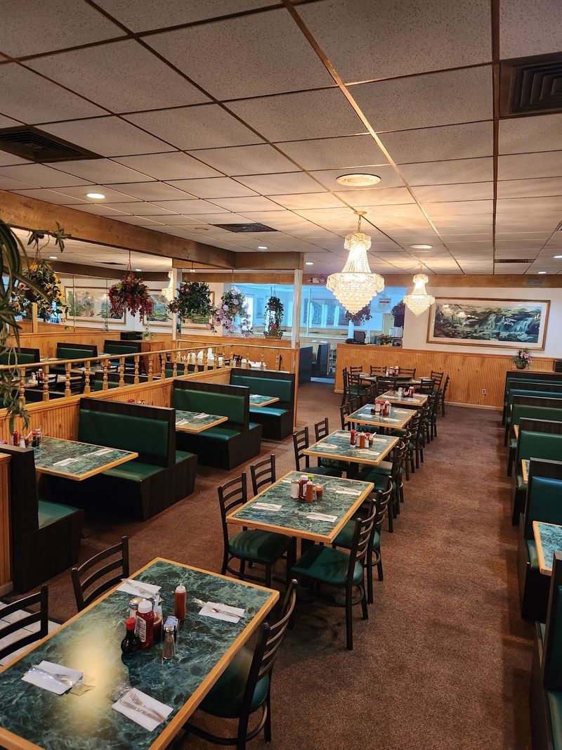 C & W Super Buffet