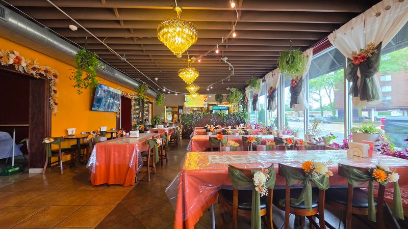 CHULOS TACOS