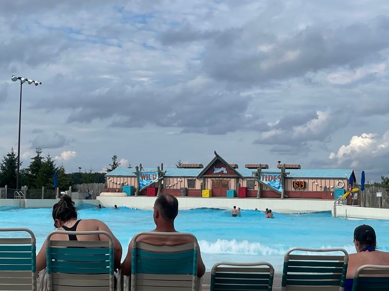 Cabanas, Seating, And Shade Strategies