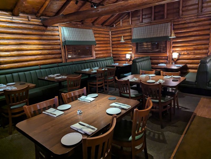 Cabin Club, Westlake Cabin Club, Westlake