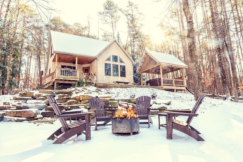 Cabin Designs That Deserve Their Own Feature