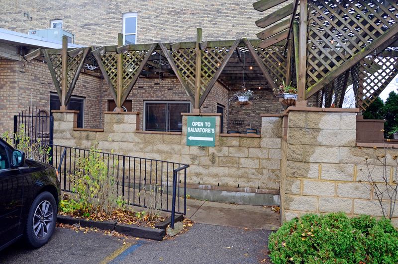 Salvatore’s Italian Restaurant & Pizza