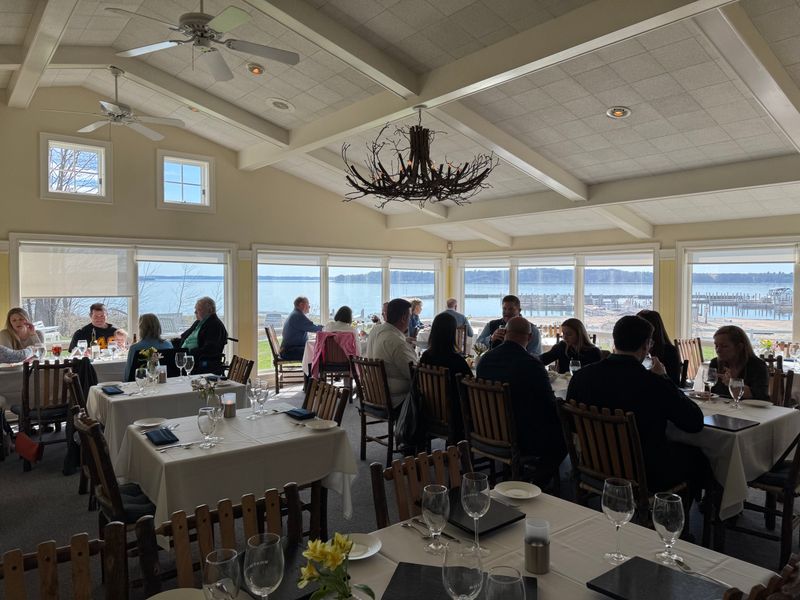 Boathouse Restaurant (Traverse City)