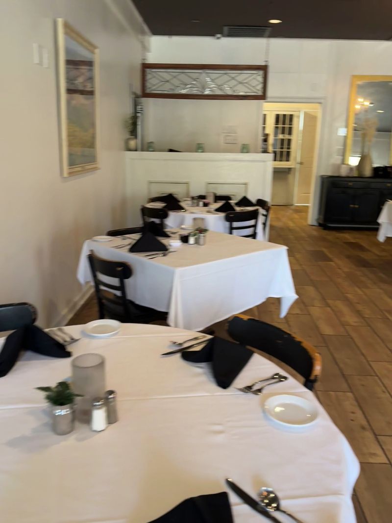 Cafe Lynn