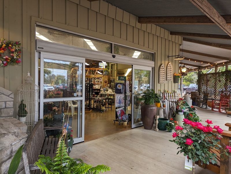 Cafe M. Bloomers Is A Whole Vibe On Its Own Cafe M. Bloomers Is A Whole Vibe On Its Own