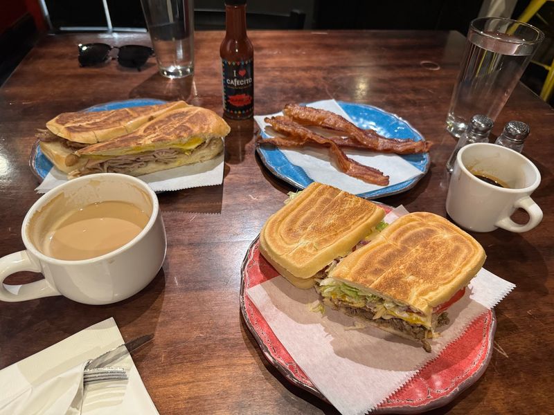 Cafecito, Chicago, IL