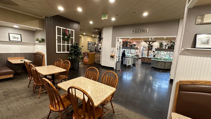 Jello And Fruit Combinations For Lighter Sweet Options