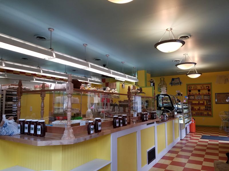 Cakes & Scones Bakery, Greentown
