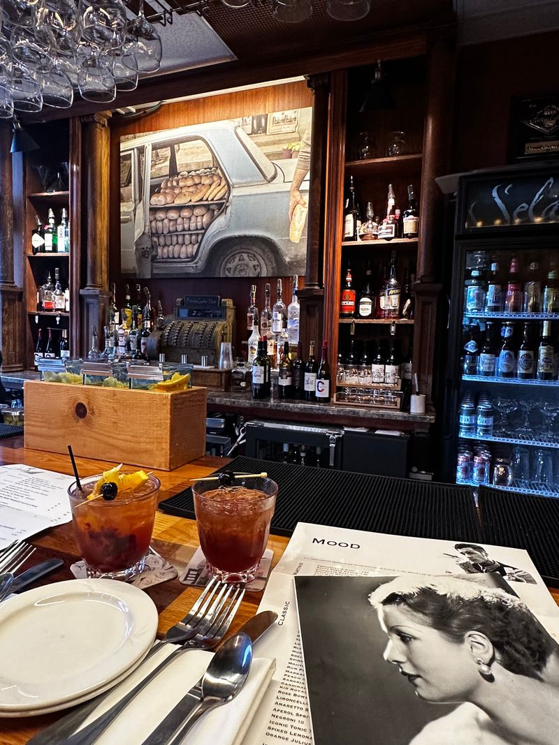 Service That Matches the Setting