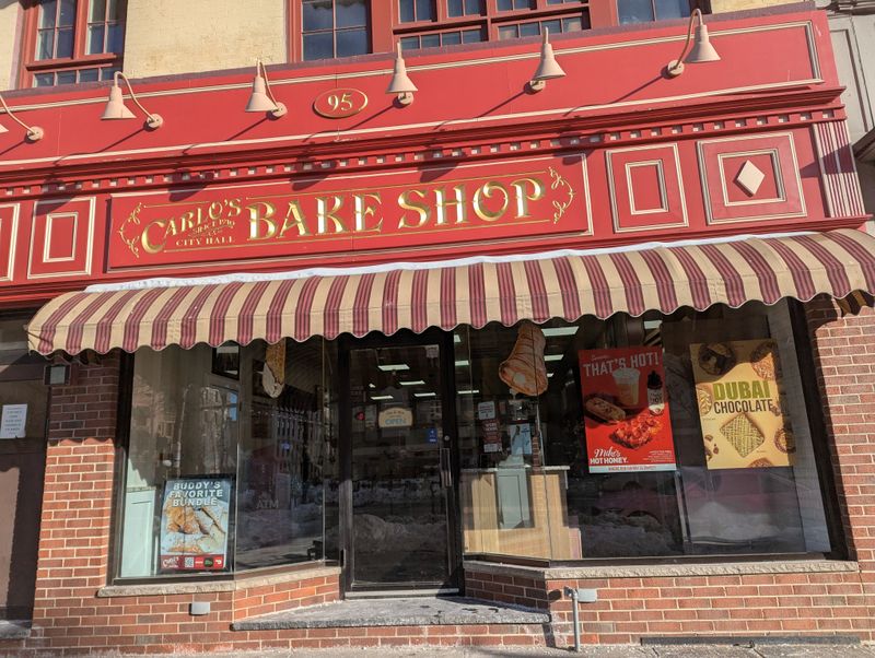 Carlo’s Bakery