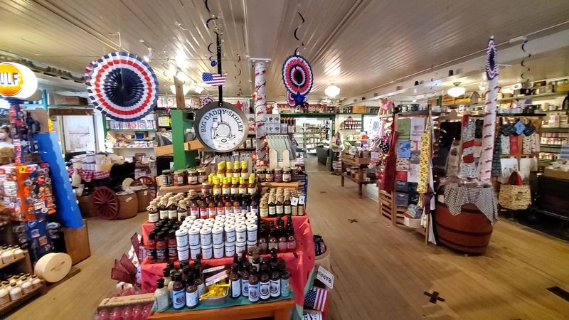 Calef's Country Store