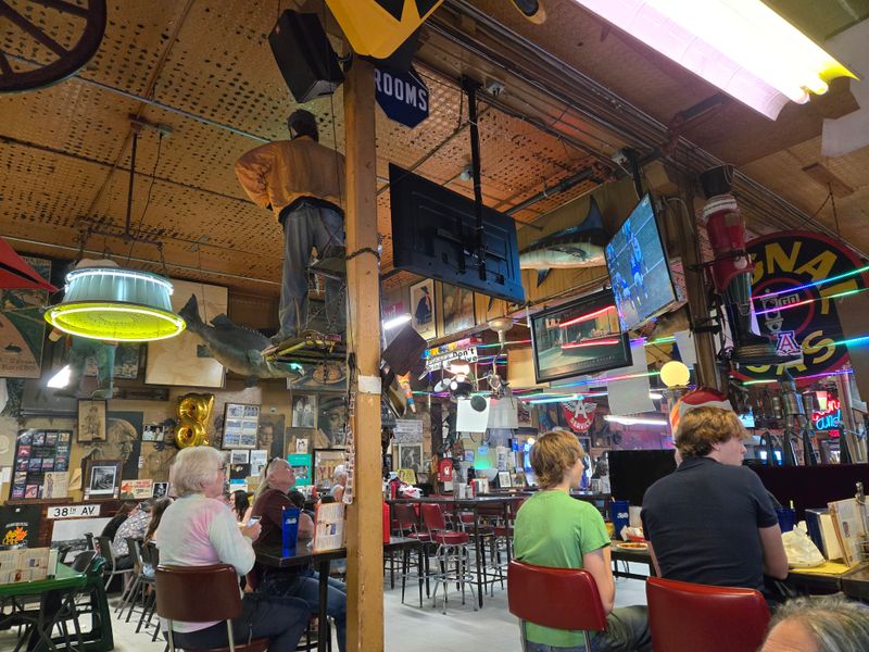 Lute's Casino — Yuma