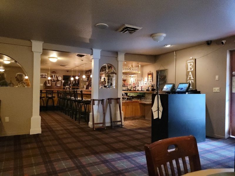 Rosa’s Lookout Inn