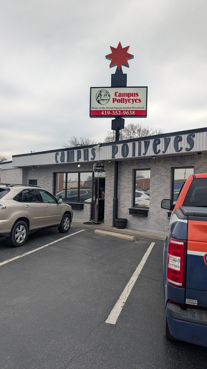 Campus Pollyeyes, Bowling Green