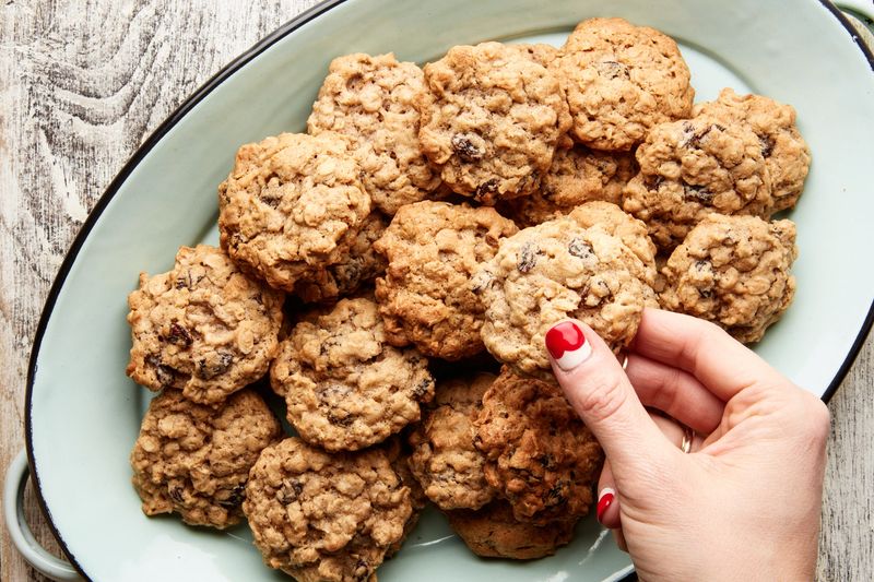 Quaker Oats Vanishing Oatmeal Cookies