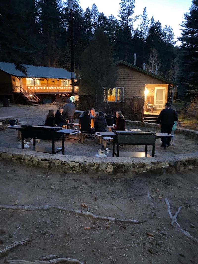 Campfire Nights, Live Music, and the Kind of Evening That Needs No Plan Campfire Nights, Live Music, and the Kind of Evening That Needs No Plan