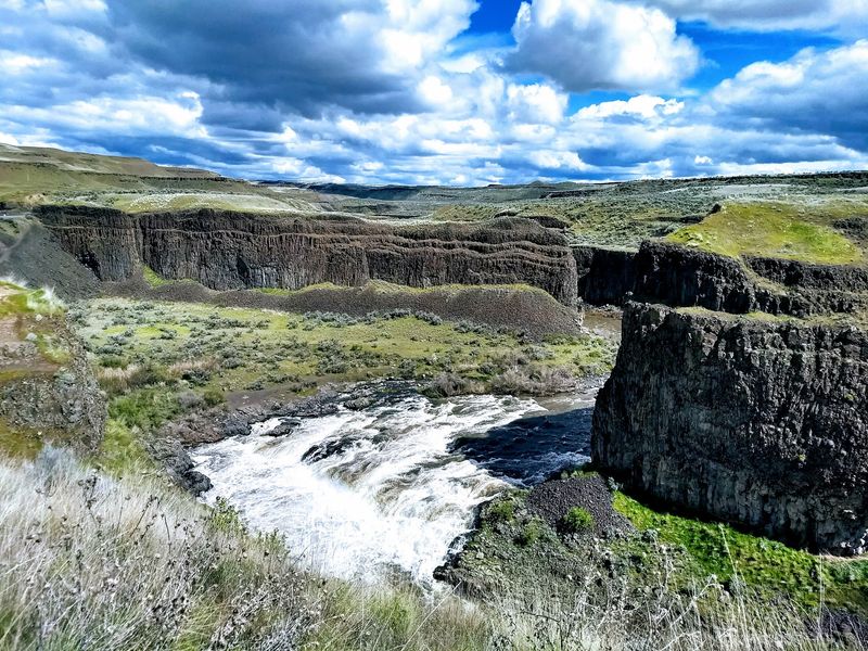 Camping Under Wide-Open Eastern Washington Skies