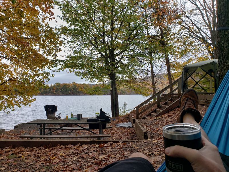 Campsites And Cozy Cabins By The Shore
