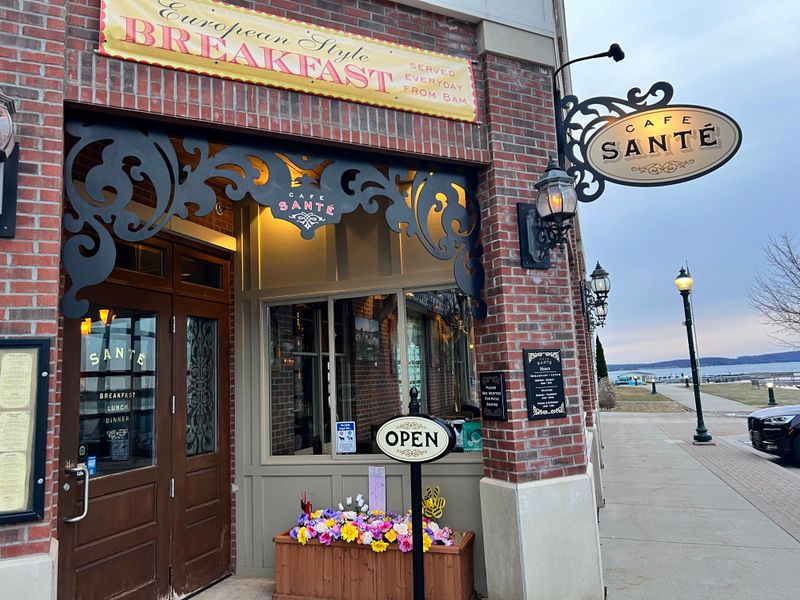 Cafe Santé, Boyne City