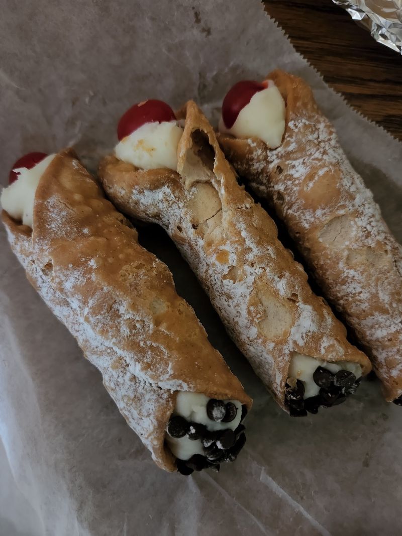 Cannoli Give The Lunch Run A Sweet Little Plot Twist