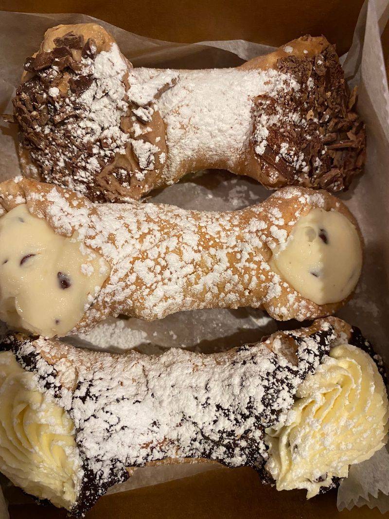 Cannoli That Will Ruin Every Other Cannoli For You